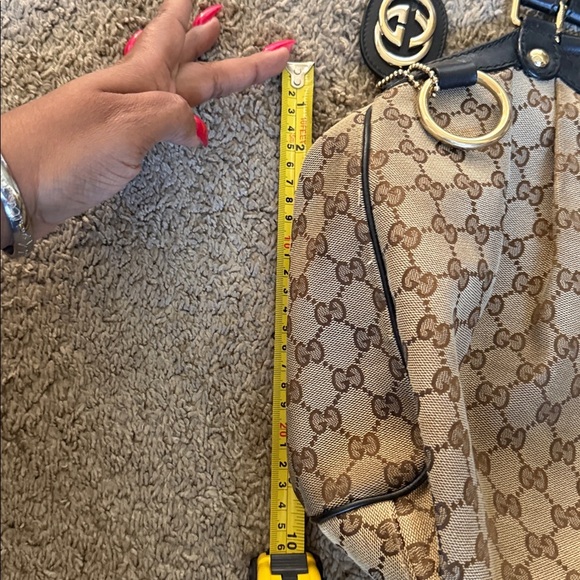 Gucci GG Canvas Sukey Purse - Picture 11 of 15